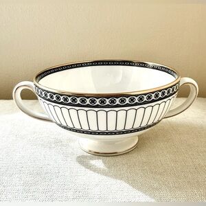 WEDGWOOD COLONNADE BLACK WITH REAL GOLD TRIM FOOTED SOUP BOWL